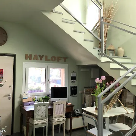 Hayloft Alojamento de Acomodação e Pequeno-almoço Cornaredo